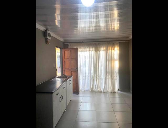 0 BEDROOM PROPERTY TO RENT IN PROTEA GLEN